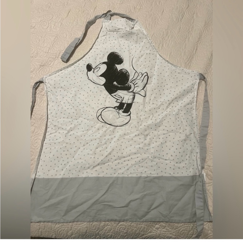 Disney Mickey Mouse Sketch Apron – Adjustable Neck Strap
